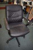 *Black adjustable office swivel chair