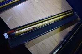 *Two Piece Snooker Cue in Case