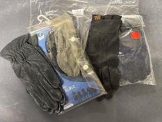 4x Pairs of Lady’s Riding Gloves Size: M