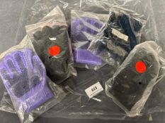 5x Assorted Pairs of Children’s Magic Gloves