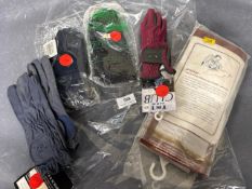 5x Assorted Pairs of Children’s Gloves