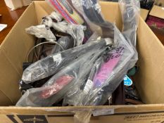 Mixed Quantity of Reins, Flash Straps, Martingales Etc RRP: £200