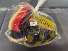 Bag of 5x Assorted Grooming Brushes