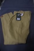Mountain Horse Jodhpurs Size: UK 32