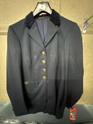 Mears Equestrian Show Jacket with Velvet Collar Size: 34