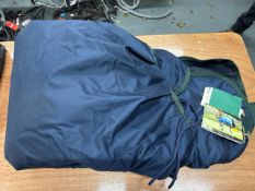 Bucas Irish turnout classic cut in navy with green trim size: 5'