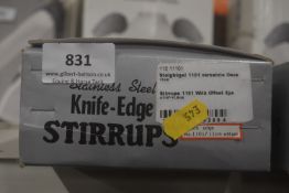 Stubben Stainless Steel Knife Edge Stirrups No.1101 with Offset Eye 4.25”
