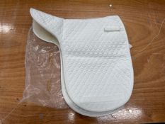 Nuumed by Griffin half wool saddle pad style DR in white, Size: M