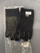 Woof Wear Black Neoprene Fingerless Gloves Size: XL