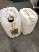 2x Liquid Containers