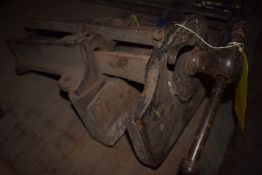 *Wood Bench Vice with 9” Jaws