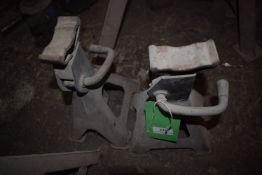 *Pair of Ratchet Axle Stands 11”