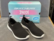 *Skechers Air Cooled Memory Foam Black Slip on Trainers - Size 4