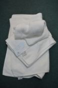 3x White Cotton Hotel Towels
