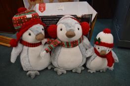 *Set of Three Penguin Sitters