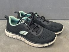 *Skechers Light Weight Navy Trainers - Size 6