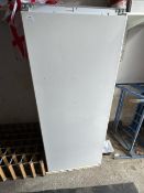 *Upright Refrigerator