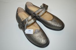 Amber Women’s Shoes Size: 7 (new)