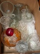 Quantity of various glassware including vases, pudding bowls and decorative bowls