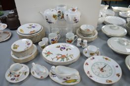 Royal Worcester Evesham Pattern Tableware 50+pcs