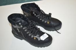 Blowfish Women’s Boots Size: 4 (new)