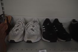 2x Pairs of Trainers Size: 3.5