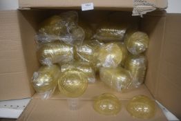 *Quantity of 10cm Fillable Gold Glitter Acrylic Baubles