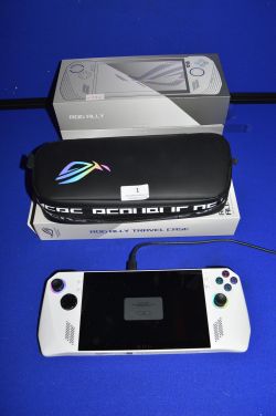 8793 - Modern and Traditional Furnishings, Small Collectables and Household Effects, New and Returned Goods, Etc.