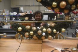 *5ft Light Up Christmas Garland on Decorative Pole (salvage)