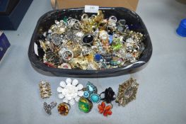Quantity of Costume Jewellery Rings