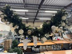*Grey, Silver, & White Light Up Christmas Garland (salvage)