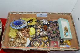 Vintage Costume Jewellery