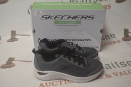 *Skechers Arch Comfort Grey Trainers Size: 9