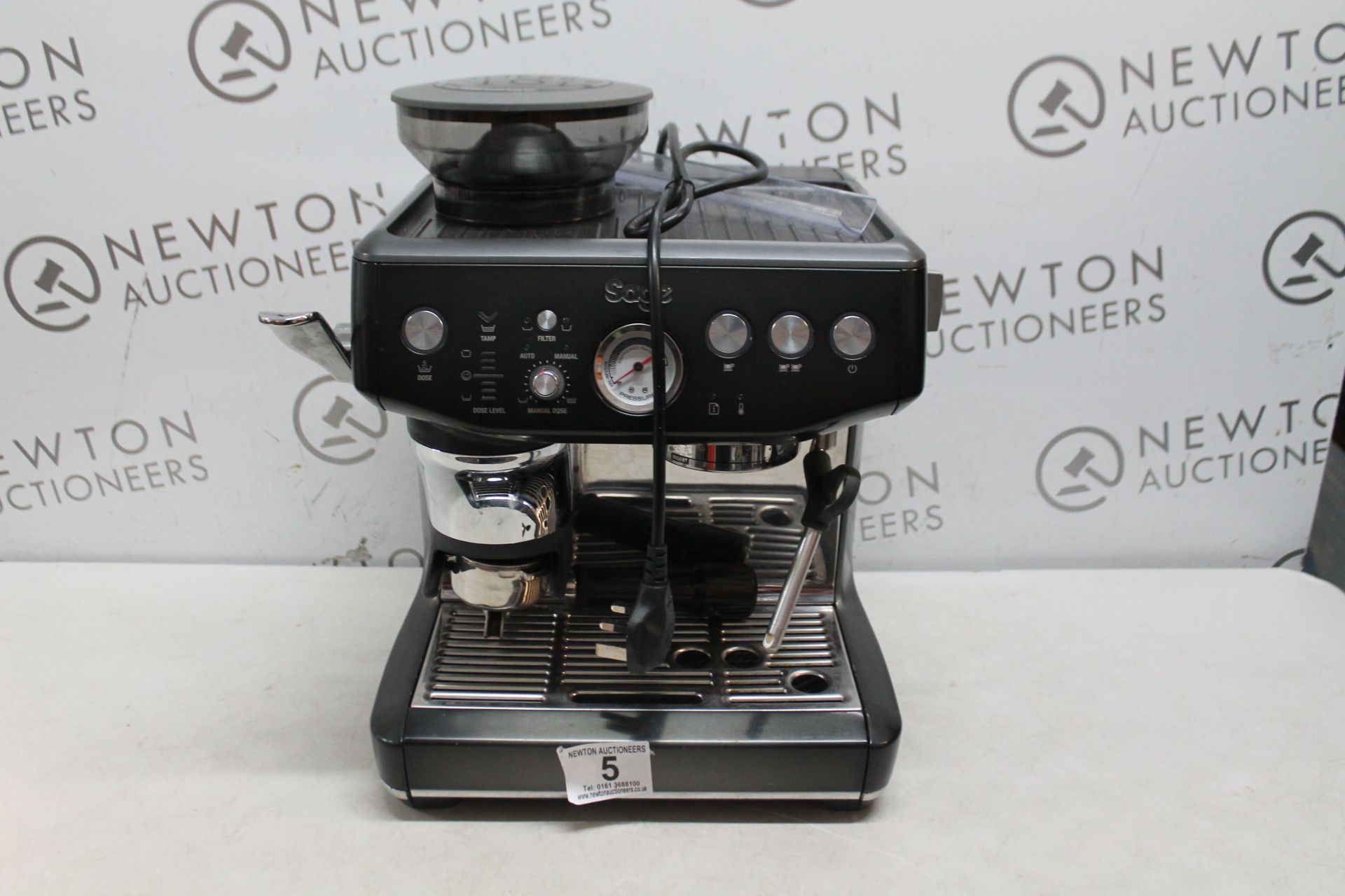 1 SAGE THE BARISTA EXPRESS IMPRESS BEAN TO CUP COFFEE MACHINE SES876 RRP Â£749 (POWERS ON)
