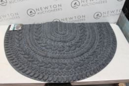 1 HEAVY DUTY SCRAPER DOOR MAT RRP Â£19