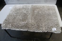 1 CUSHIONED SPA BEIGE BATH MAT RRP Â£24.99
