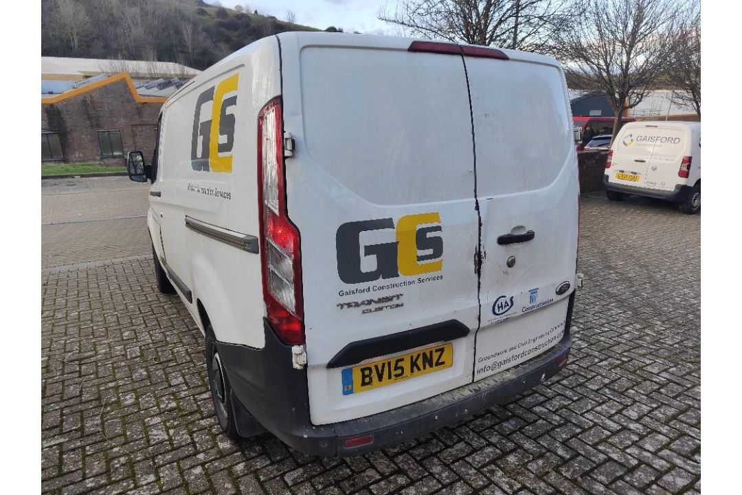 BV15 KNZ - Ford Transit Custom - Image 7 of 27