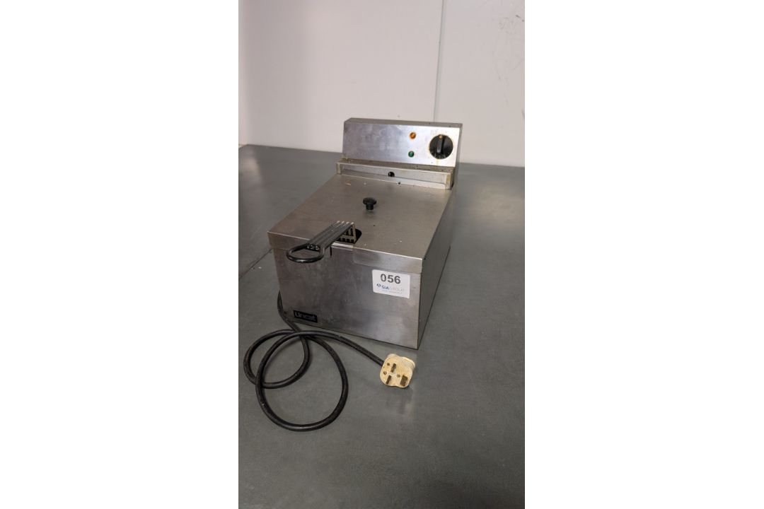 Lincat countertop single deep fat fryer - Image 1 of 5