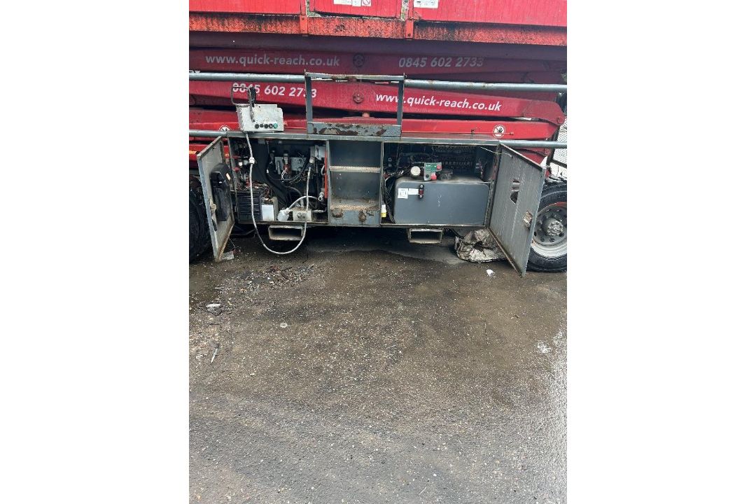 Skyjack SJ9241 14mtr Diesel Scissor Lift - Image 9 of 12