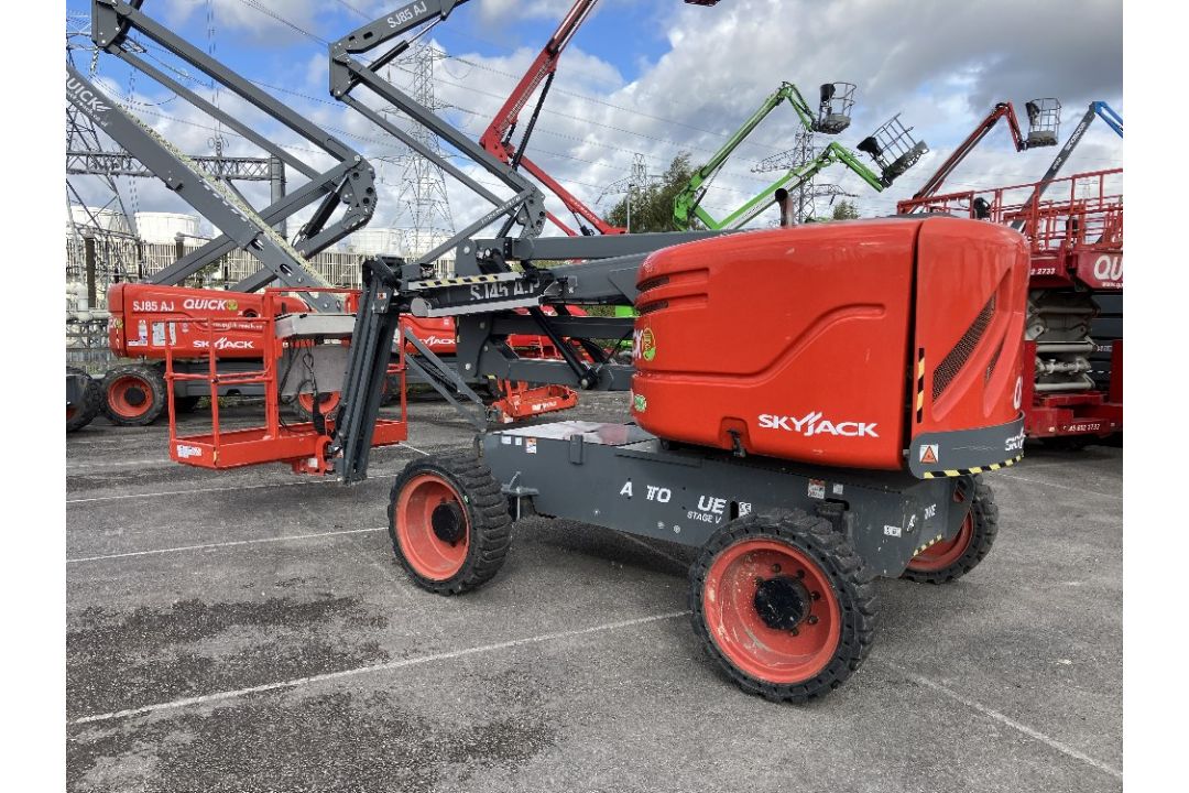 Skyjack SJ45AJXCE 15mtr Diesel Articulating Boom - Image 2 of 14