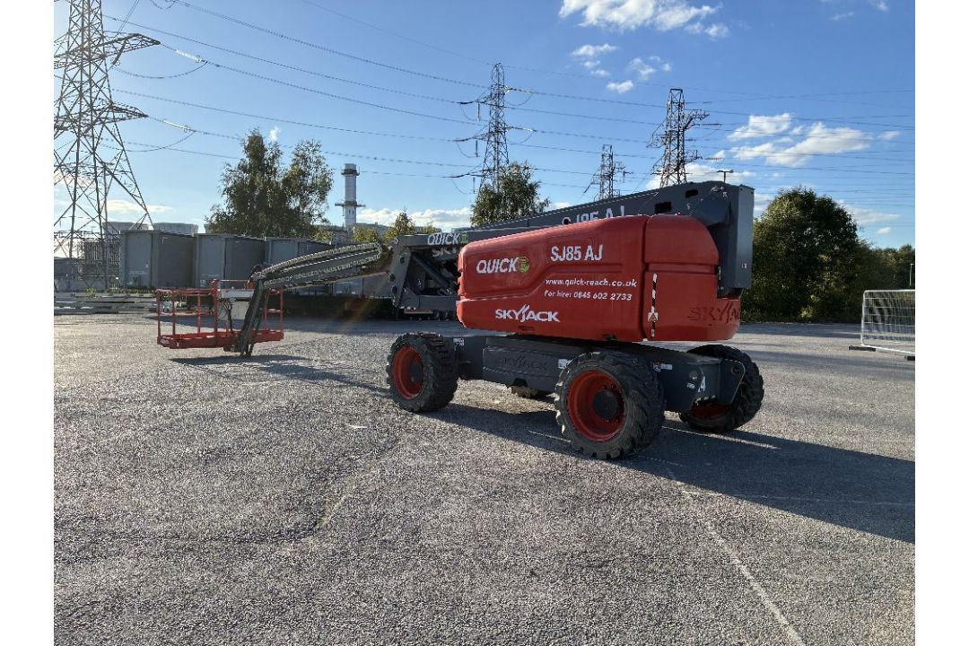 Skyjack SJ85AJ 26mtr Diesel Articulating Boom & Generator - Image 6 of 25