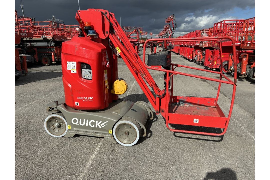 Manitou 100VJR 10 MTR Electric Mast Boom - Image 1 of 14