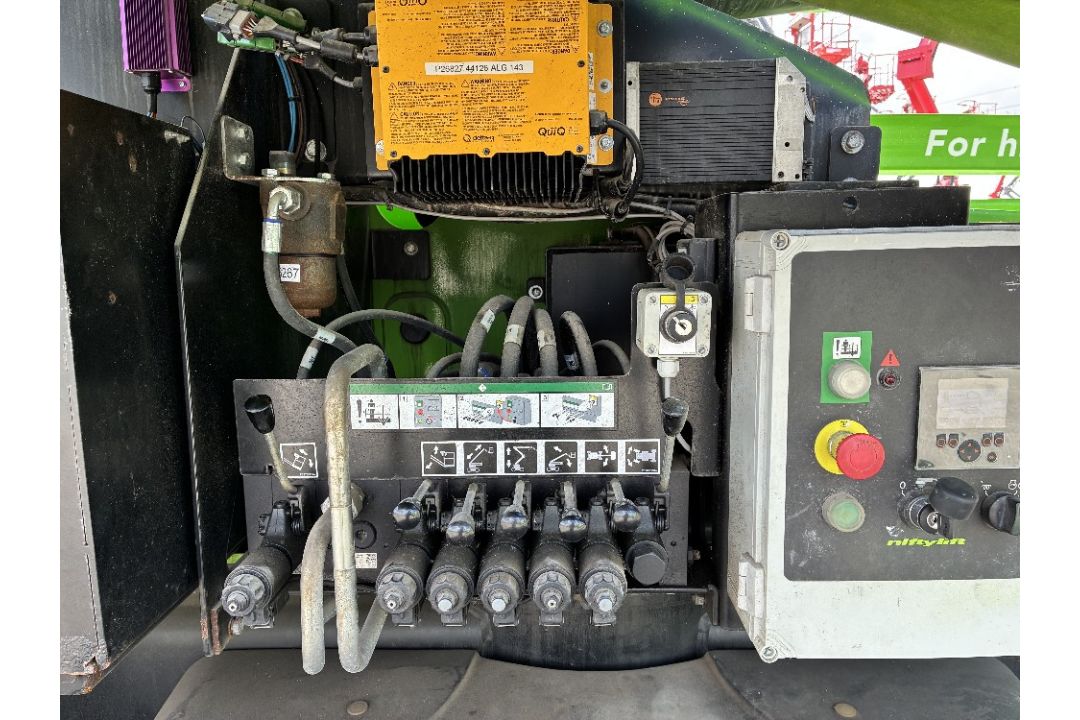 Niftylift HR28 Hybrid 4x4 28mtr Multi-Power Articulating Boom - Image 11 of 21