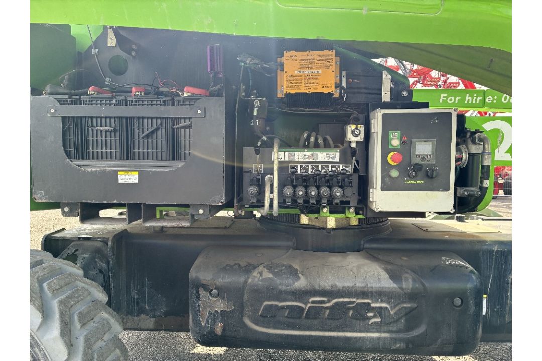 Niftylift HR28 Hybrid 4x4 28mtr Multi-Power Articulating Boom - Image 9 of 21