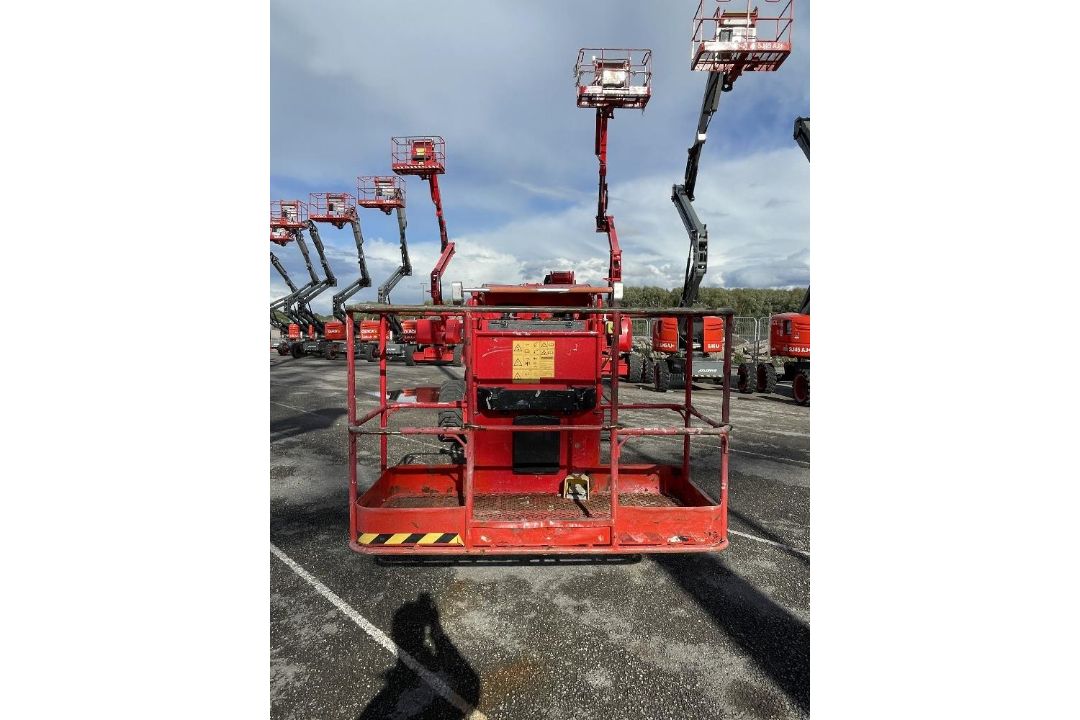 LGMG AR14J 15mtr Diesel Articulating Boom - Image 3 of 18
