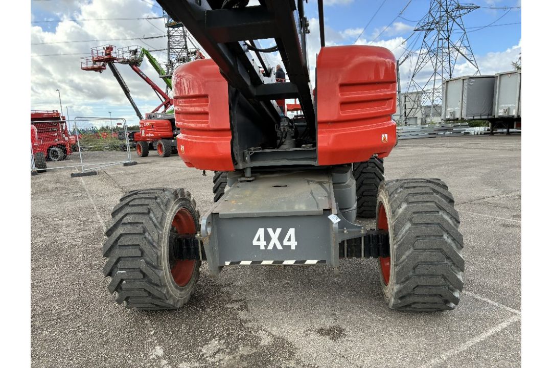Skyjack SJ85AJ (CE) 26mtr Diesel Articulating Boom with Generator - Image 15 of 17