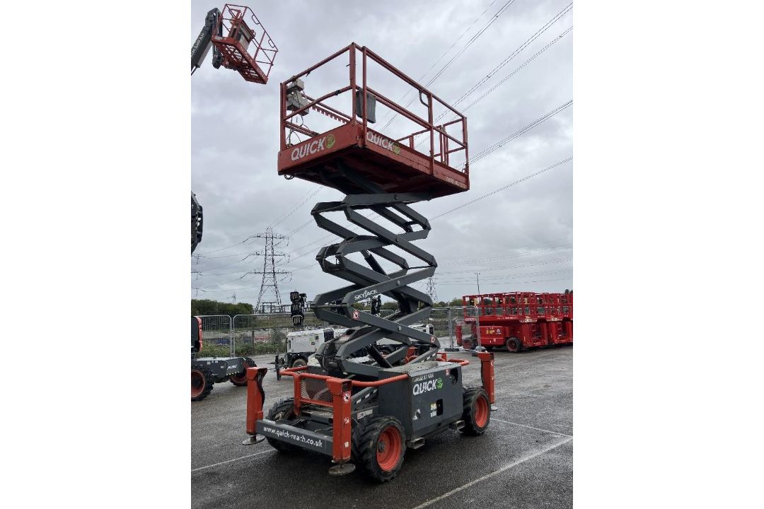 Skyjack SJ6832D 12mtr Diesel Scissor Lift - Image 10 of 12