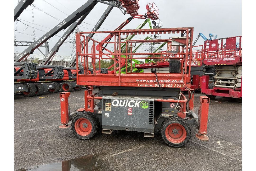 Skyjack SJ6832D 12mtr Diesel Scissor Lift - Image 1 of 16