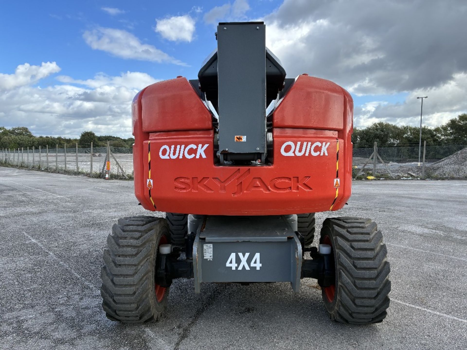 Skyjack SJ85AJ (CE) 26mtr Diesel Articulating Boom with Generator - Image 8 of 24