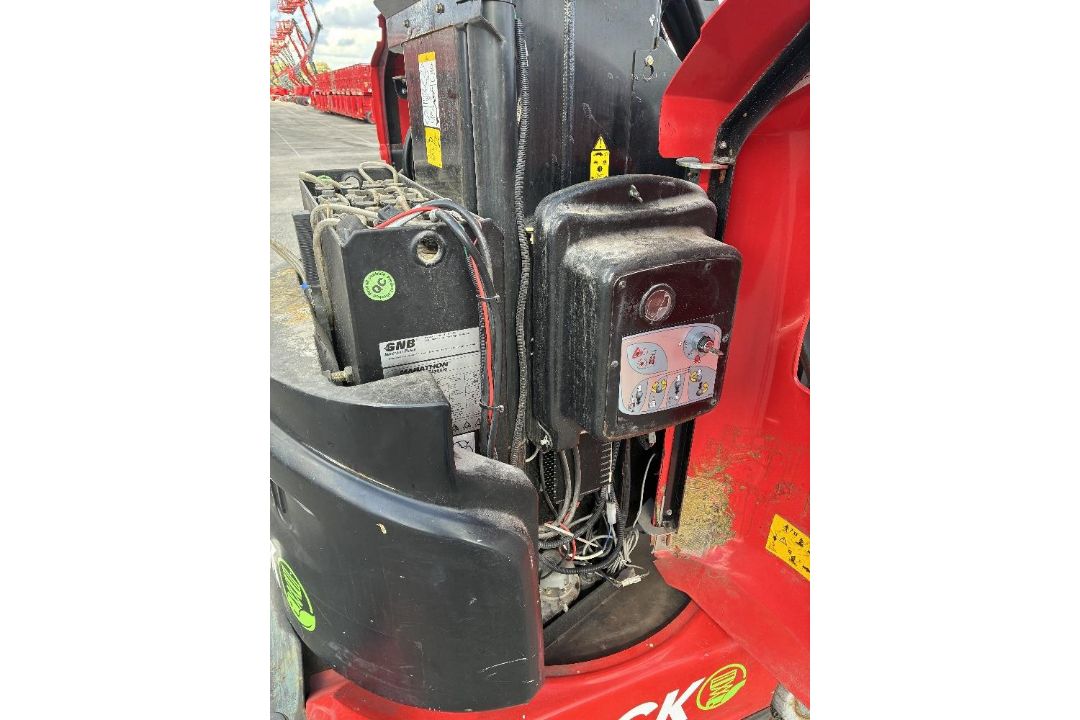 Manitou 100 VJR 10 MTR Electric Mast Boom - Image 6 of 10